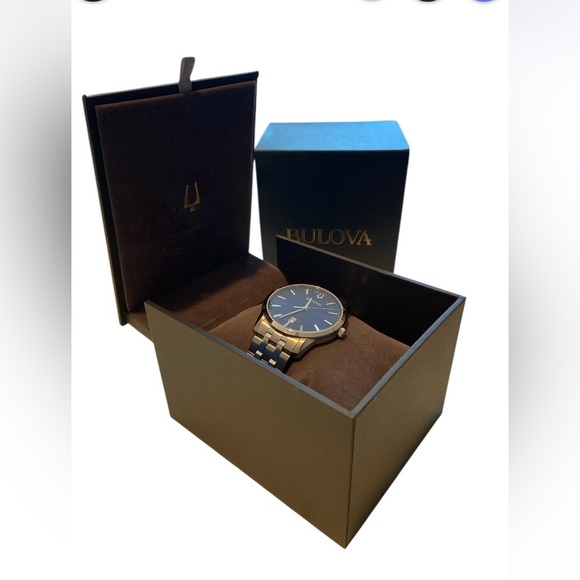 Bulova Other - Bulova Men's Silver Tone Metal Watch